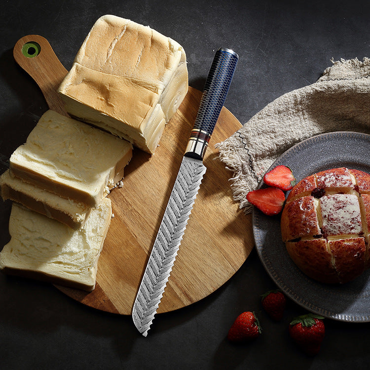 Small kitchen knife with Damascus steel handle